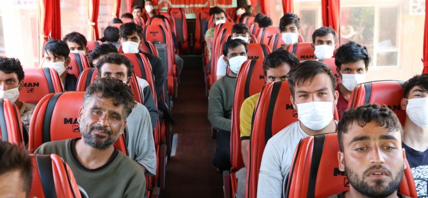 Edirne’de yakalanan 363 göçmen sınır dışı edildi