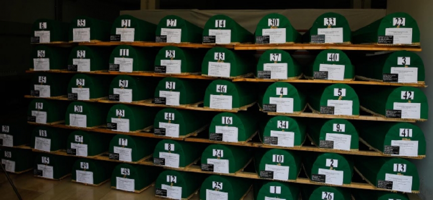 Srebrenitsa soykırımının bu yıl defnedilecek 50 kurbanının cenaze işlemleri tamamlandı