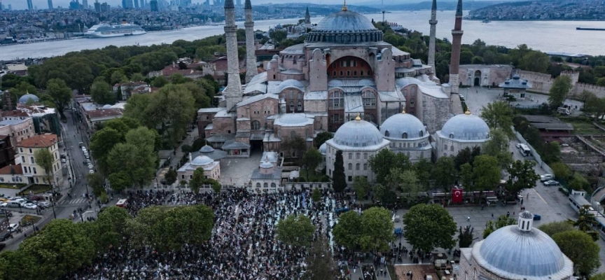 Ayasofya 6,5 milyonu aşkın ziyaretçiyi ağırladı