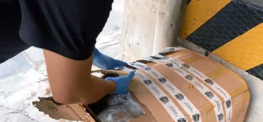 Uyuşturucuyu kendi adresine kargoladı, yakayı ele verdi