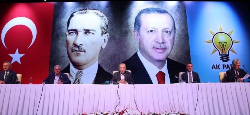 Cumhurbaşkanı Erdoğan, Kocaeli'de AK Parti İl Teşkilatıyla bir araya geldi
