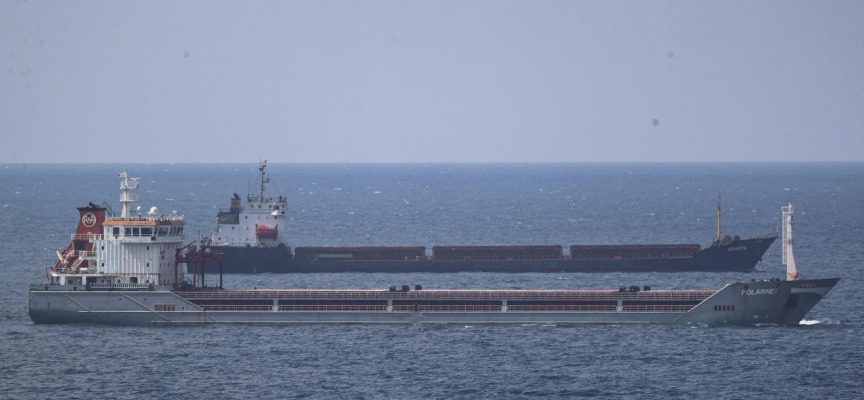 Ukrayna'dan gelen "Polarnet" gemisi İstanbul Boğazı'ndan geçiyor