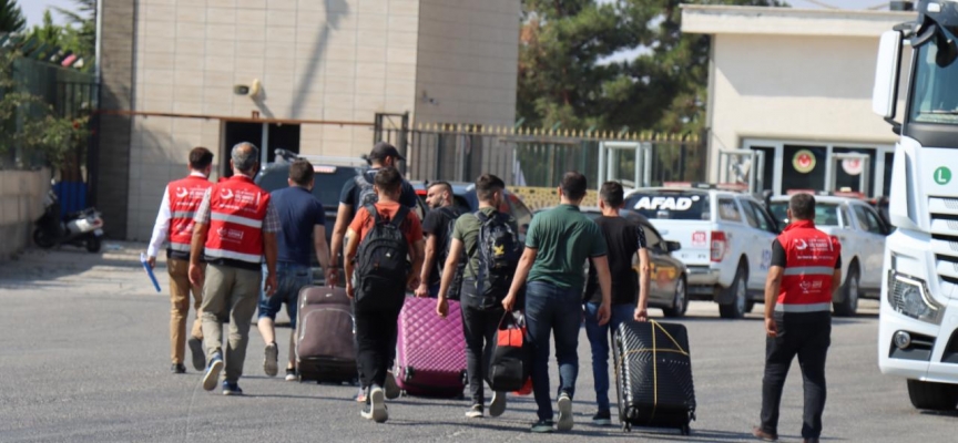 'Gönüllü Geri Dönüş' projesi kapsamında 54 Suriyeli ülkelerine uğurlandı