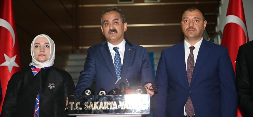 Bakan Özer: Yardımcı kaynaklar da öğrencilerimize ücretsiz teslim edilecek
