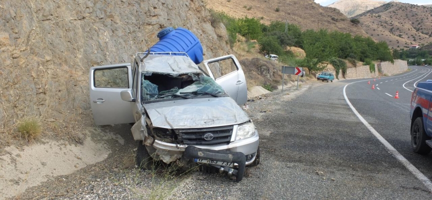 Elazığ'da trafik kazası: 2 yaralı