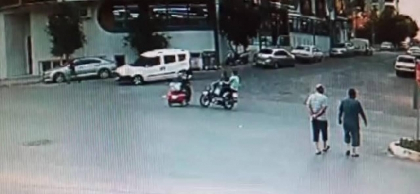 Denizli'de elektrikli bisiklet ile motosiklet çarpıştı: 3 yaralı