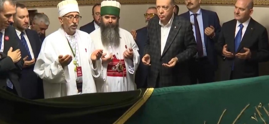 Cumhurbaşkanı Erdoğan, Hacı Bektaş Veli Dergahı'nı ziyaret etti