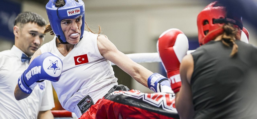 Kick boksta milli sporcular toplamda 18 madalya elde etti