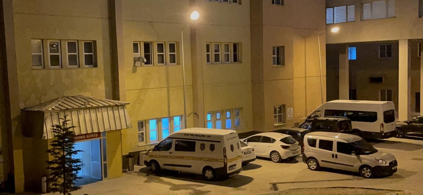 Erzincan'da balkondan düşen çocuk hayatını kaybetti