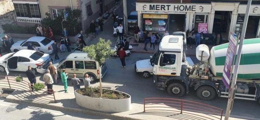 Yalova’da beş araç birbirine girdi