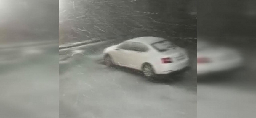 Ardahan'ın yüksek kesimlerine mevsimin ilk karı yağdı