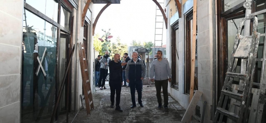 461 yıllık Tarihi Üzüm Pazarı'nın restorasyonunda sona doğru