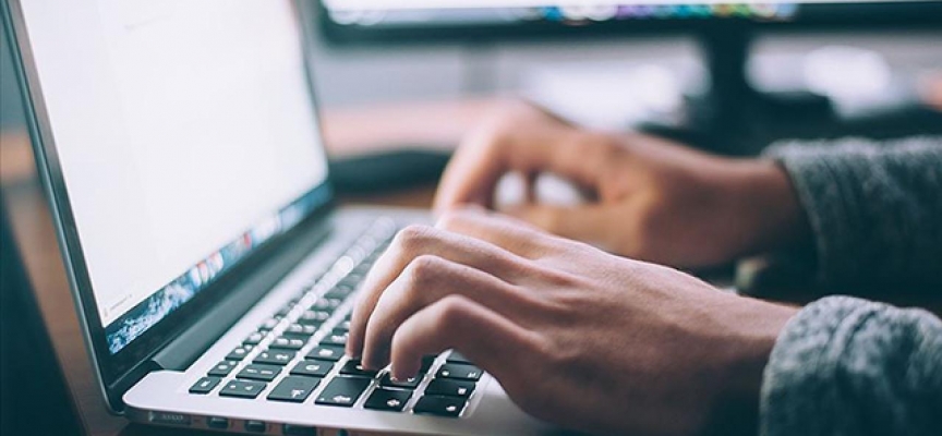 Anadolu Üniversitesi 3,8 milyon kamu personeline uzaktan eğitim katkısı sunacak