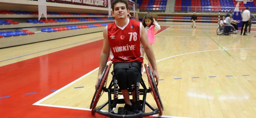 Bedensel engelli basketbolcu Bilal Mert'in hedefi dünya şampiyonluğu