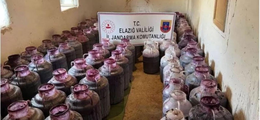 Elazığ’da 8 ton kaçak şarap ele geçirildi