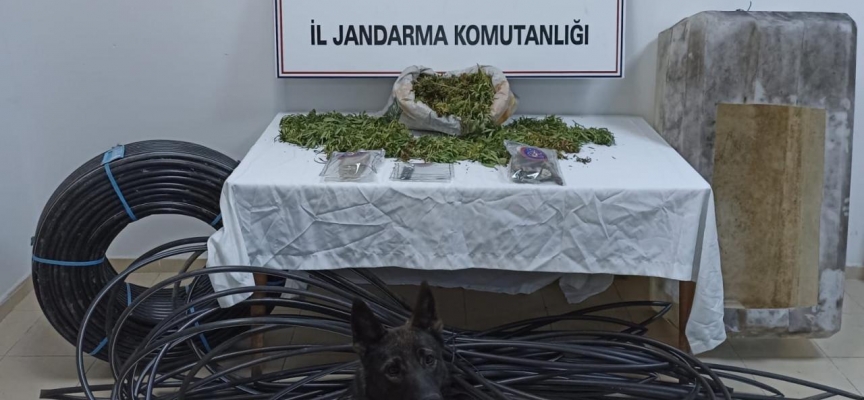 Çanakkale’de uyuşturucu operasyonu: 4 kilo 592 gram esrar maddesi ele geçirildi