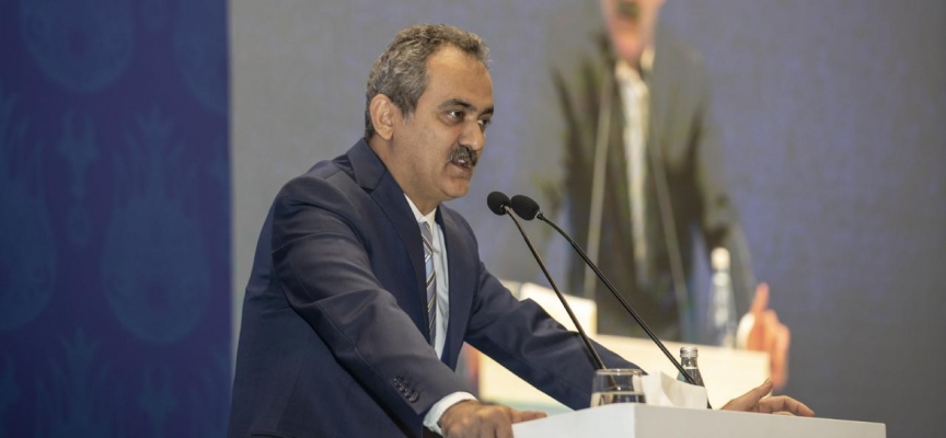 Bakan Özer: Bizim derdimiz, öğretmenimizin koşullarını iyileştirmek