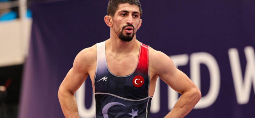 Milli güreşçi Kerem Kamal dünya şampiyonu