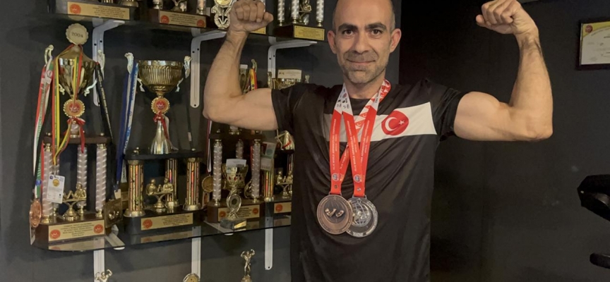 Hobisi bilek güreşinde dünya ikinciliğine ulaştı