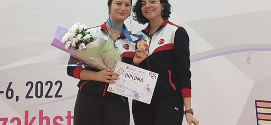 Eskrimde milli sporcu Nisanur Erbil bronz madalya kazandı