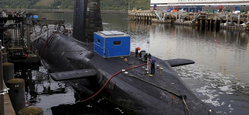 The Sun: Nükleer denizaltı alev aldı, gizli görev iptal edildi