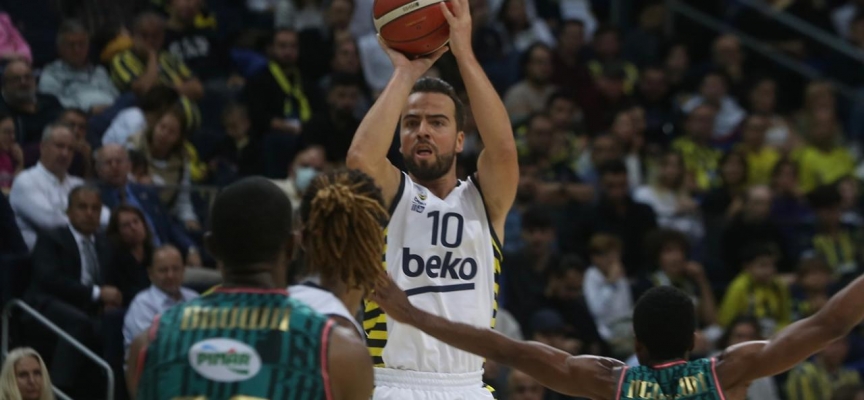 Fenerbahçe Bekolu Melih Mahmutoğlu'ndan yeni kariyer rekoru