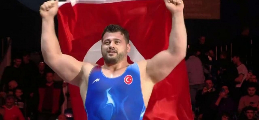 Rıza Kayaalp: Başarımı ilkokul öğretmenime borçluyum