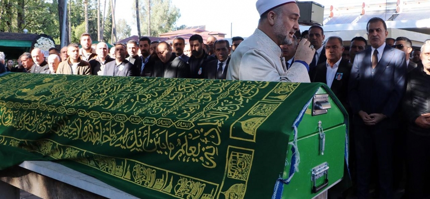 Fatih Terim'in annesi Nuriye Terim, Adana'da toprağa verildi