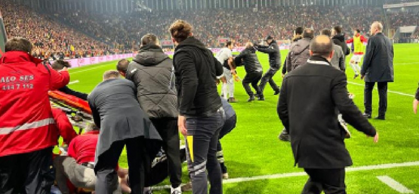 İzmir derbisi olaylar nedeniyle tatil edildi