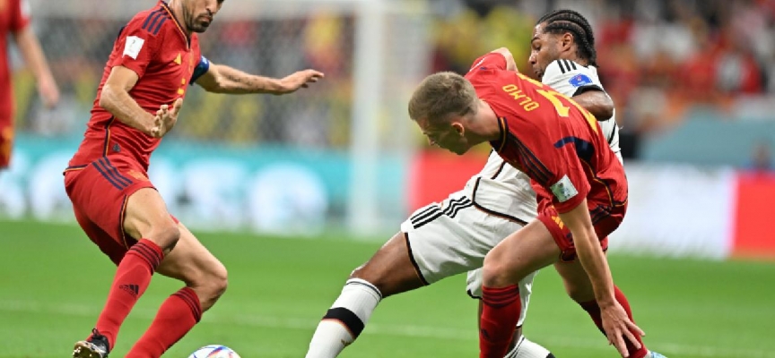 İspanya ile Almanya berabere kaldı