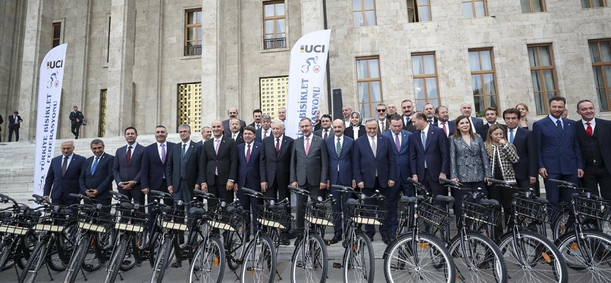 TBMM'de bisikletli günler