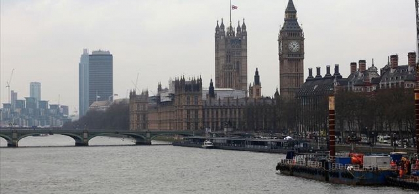 İngiliz müzesi, Benin Krallığı dönemine ait bronz heykellerden 6'sını Nijerya'ya iade etti