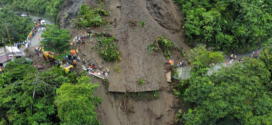 Kolombiya'da toprak kayması: En az 34 kişi öldü