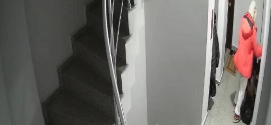 Çilingire kapıyı açtırıp halasının dairesinden 20 bin lira aldı