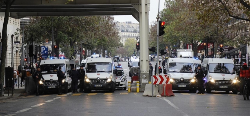 Fransa hükümeti kitlesel grevlerde hayatın durmaması için halka uzaktan çalışma çağrısı yaptı