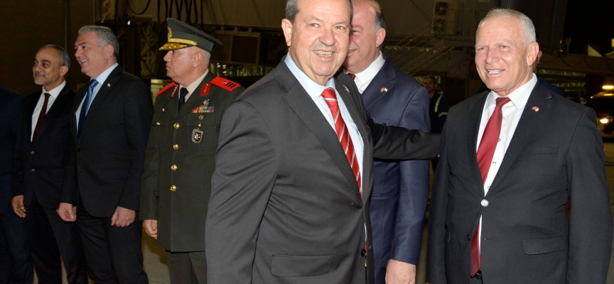 Cumhurbaşkanı Tatar, Kırgızistan’a gitmek üzere adadan ayrıldı