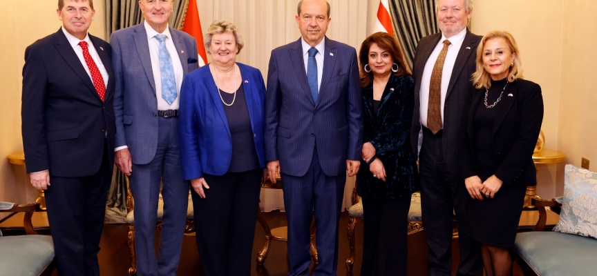 Cumhurbaşkanı Tatar, İngiliz Parlamenterleri kabul etti:  “İş birliği ilişkileri içinde Kıbrıs Türk halkı ve Rum halkının yan yana yaşadığı iki devlet temelinde gerçekçi ve sürdürülebilir bir antlaşma istiyoruz”