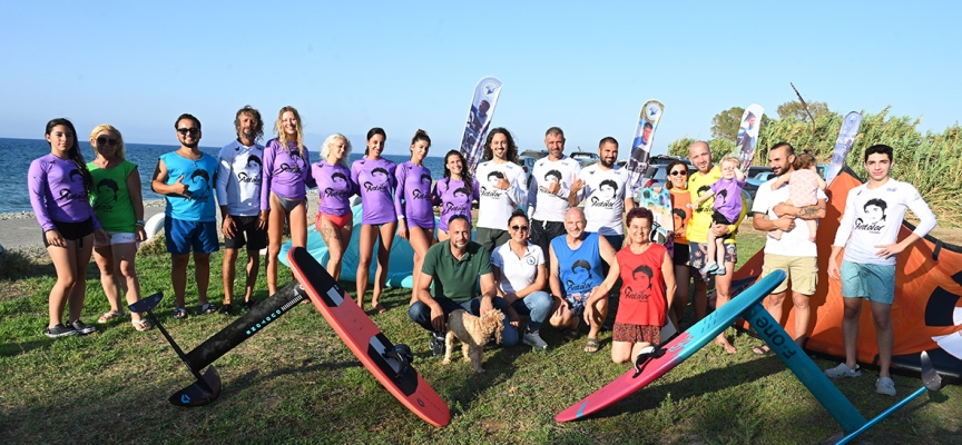 Arda Erkan anısına “Başka Ardalar Ölmesin” sloganıyla 10. Kite-Surf etkinliği yapıldı