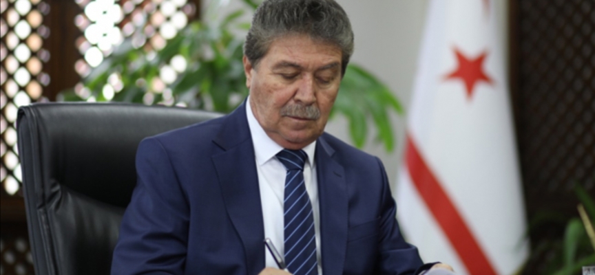 Başbakan Üstel, Türkiye A Milli Futbol Takımı’nı tebrik etti