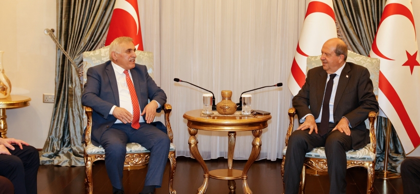 Cumhurbaşkanı Tatar AK Parti Sakarya Milletvekili Ali İnci ve beraberindeki heyeti kabul ederek görüştü.