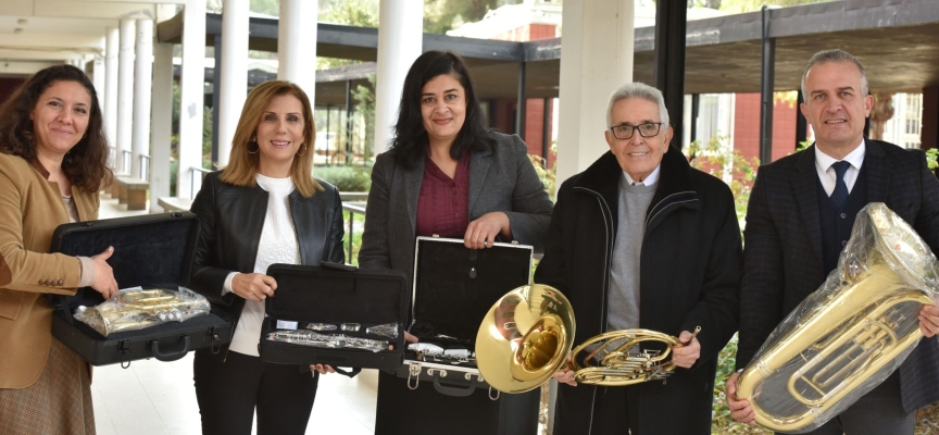 Lefkoşa Türk Lisesi’nin tarihi bandosu 57 yıl sonra yeniden hayat buluyor: “Zeki Taner hep hatırlanacak”
