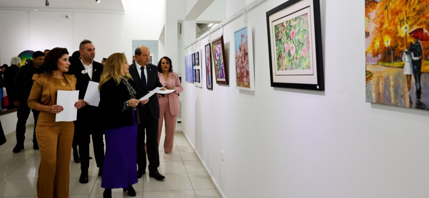 ‘Kadın Dünyasında Renkler Sergisi’ açıldı..Serginin geliri Çocuk Onkolojisi’ne bağışlanacak