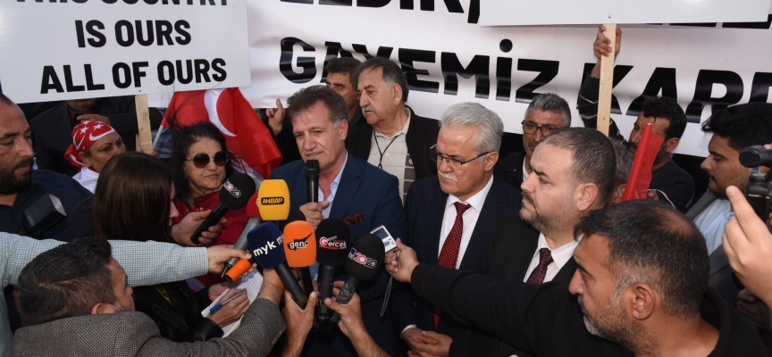 YDP Lefkoşa İlçe Teşkilatı, “Anavatana Saygı, Vefa’ya Çağrı” eylemi yaptı eğitim…