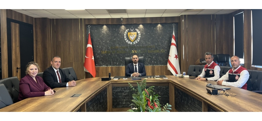 Tarım ve Doğal Kaynaklar Bakanı Hüseyin Çavuş’a Sakız Ağacı Yetiştiriciliği hakkında bilgilendirme yapıldı