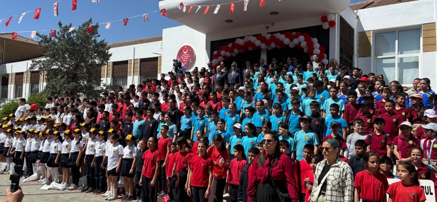 23 Nisan Ulusal Egemenlik ve Çocuk Bayramı kutlamaları çerçevesinde Cumhuriyet Meclisi’nde etkinlik düzenlendi