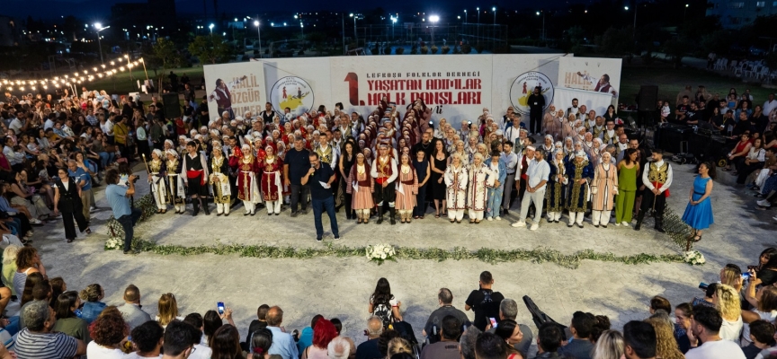 1. “Yaşatan Adımlar Halk Dansları Şöleni” Kızılbaş Parkı’nda yapıldı