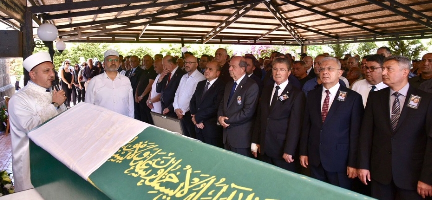 Başbakan Üstel’in ablası Selma Kumova, son yolculuğuna uğurlandı