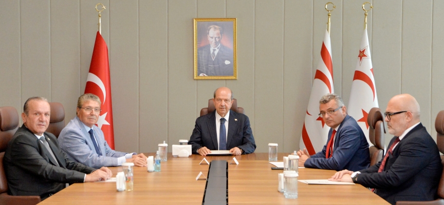 Cumhurbaşkanı Tatar, New York toplantısı öncesinde siyasi partilerle bir araya geldi