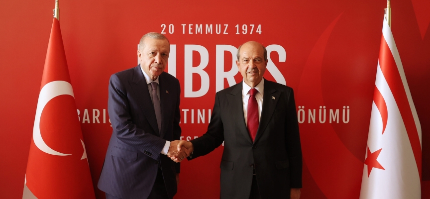 TC Cumhurbaşkanı Erdoğan, Cumhurbaşkanı Tatar ile görüştü