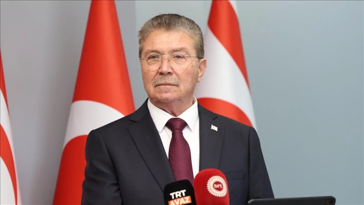 Üstel: Hakan Fidan’ın iki devletli çözüm mesajı, Kıbrıs Türk halkının kararlı duruşunun yansımasıdır